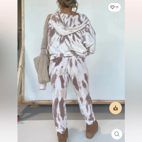 Matching loungewear set - Picture 2 of 2